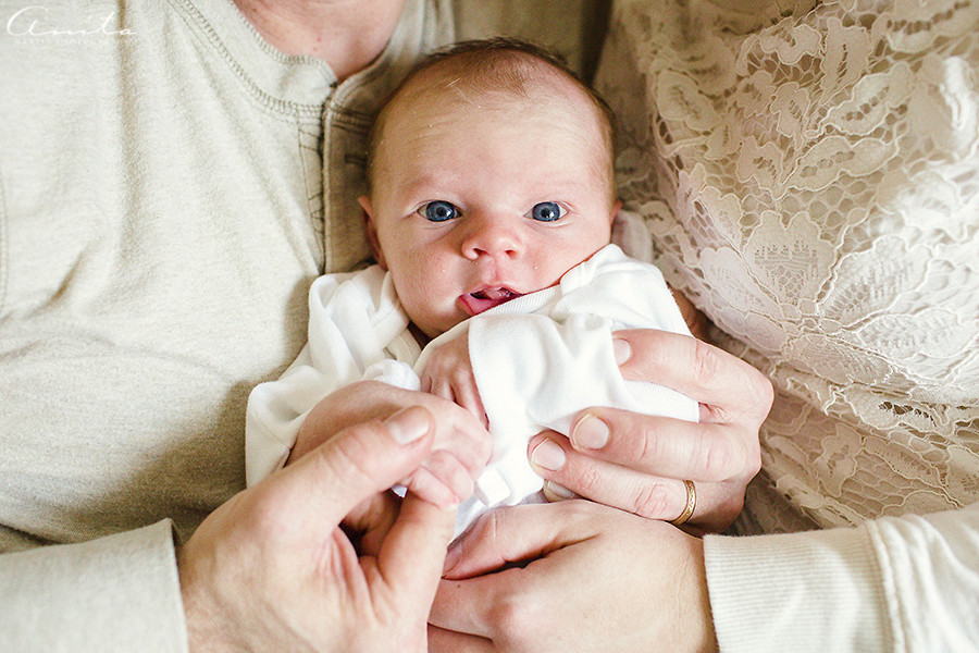 SacramentoFolsomNewbornInHomeSession-008