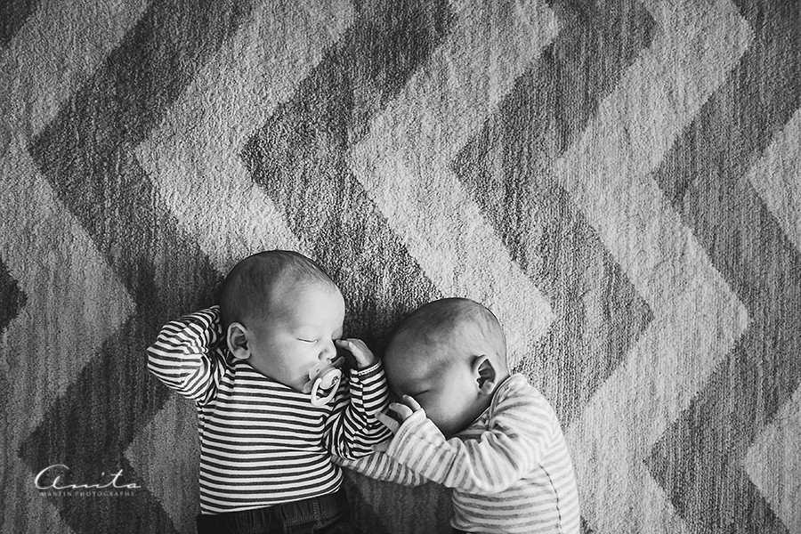 Roseville-Twin-Newborn-Photographer-011