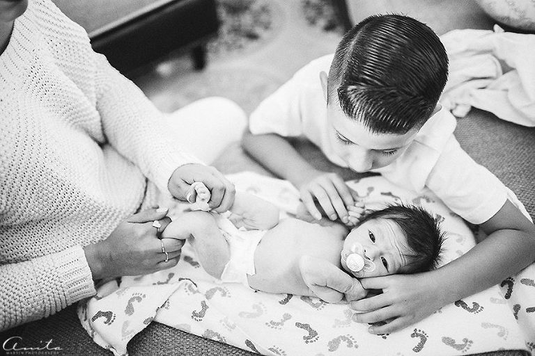 Brentwood In Home Newborn Photographer-005