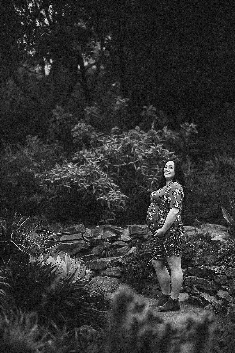 Beautiful black and white maternity Sacramento photographer