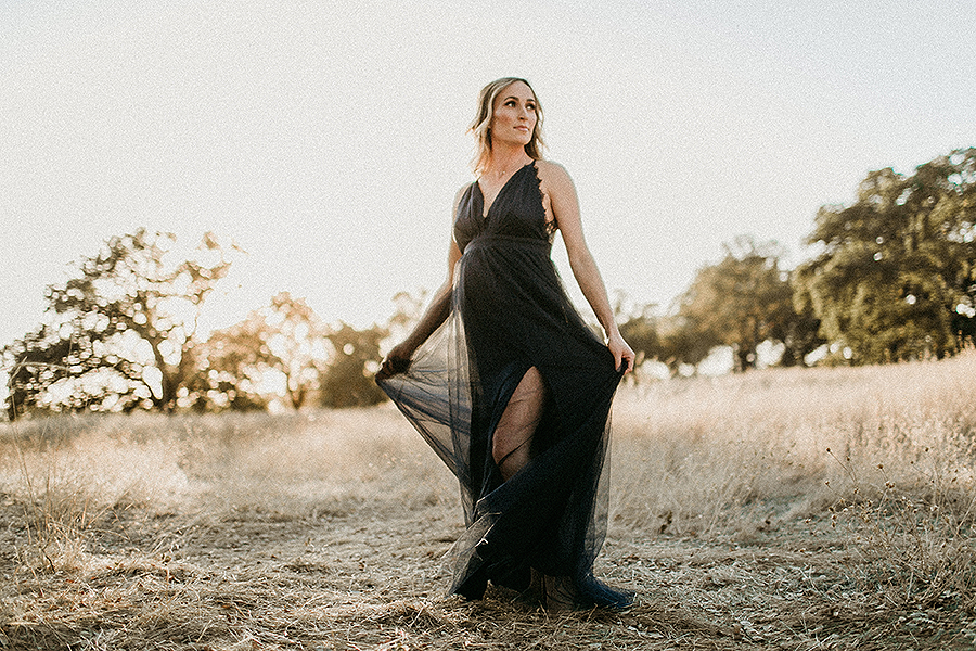 Artistic and beautiful Folsom Maternity Photography